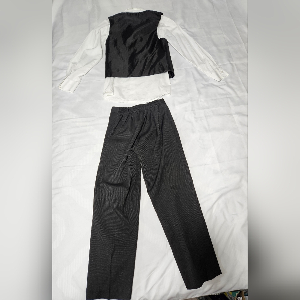Van Heusen Boy Classic Black Pantsuit - Picture 2 of 5